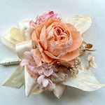 Load image into Gallery viewer, Romantic Garden Blush - Preserved Flower Boutonniere