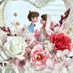 Load image into Gallery viewer, Kissing Carriage – Preserved Flower Wedding Keepsake