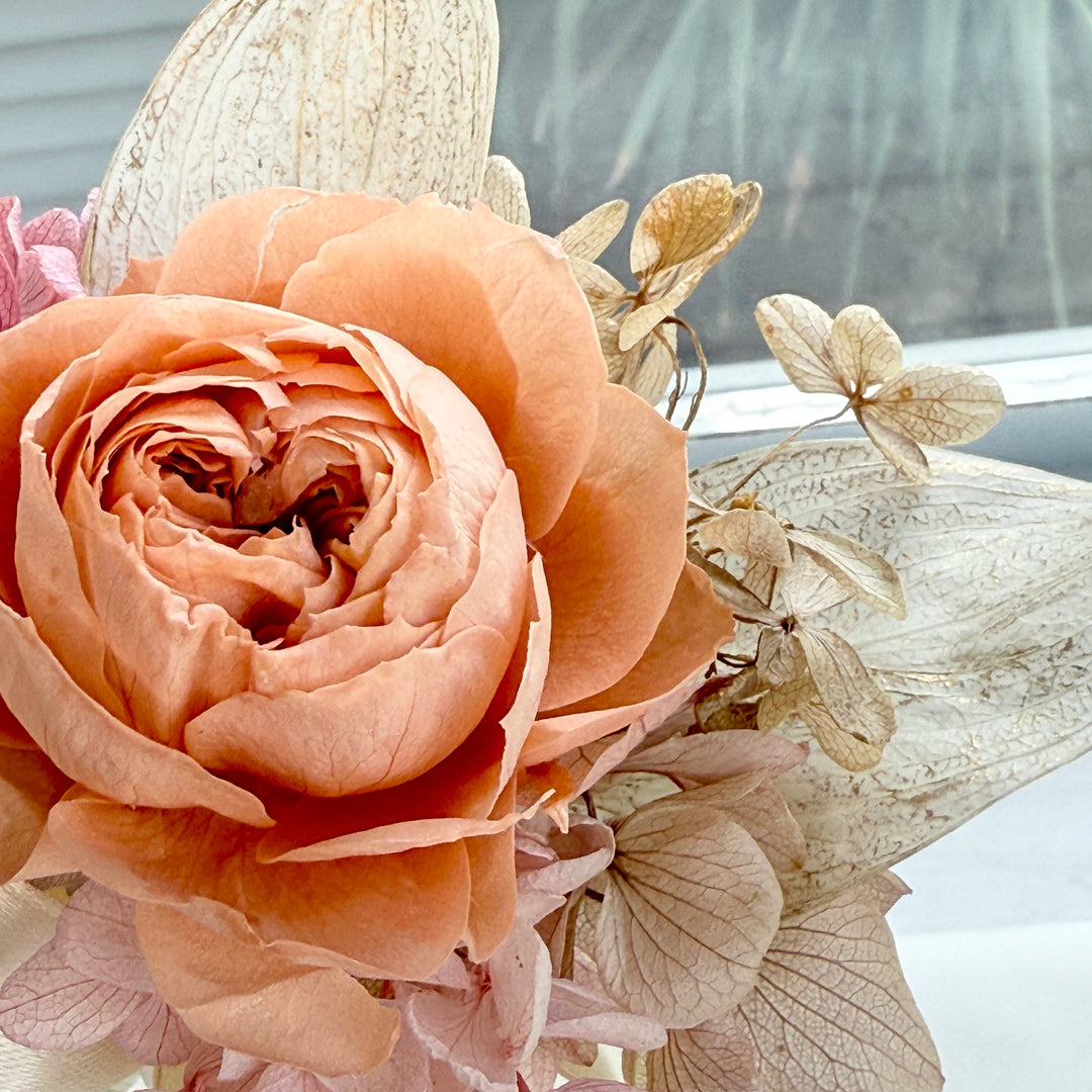 Romantic Garden Blush - Preserved Flower Boutonniere