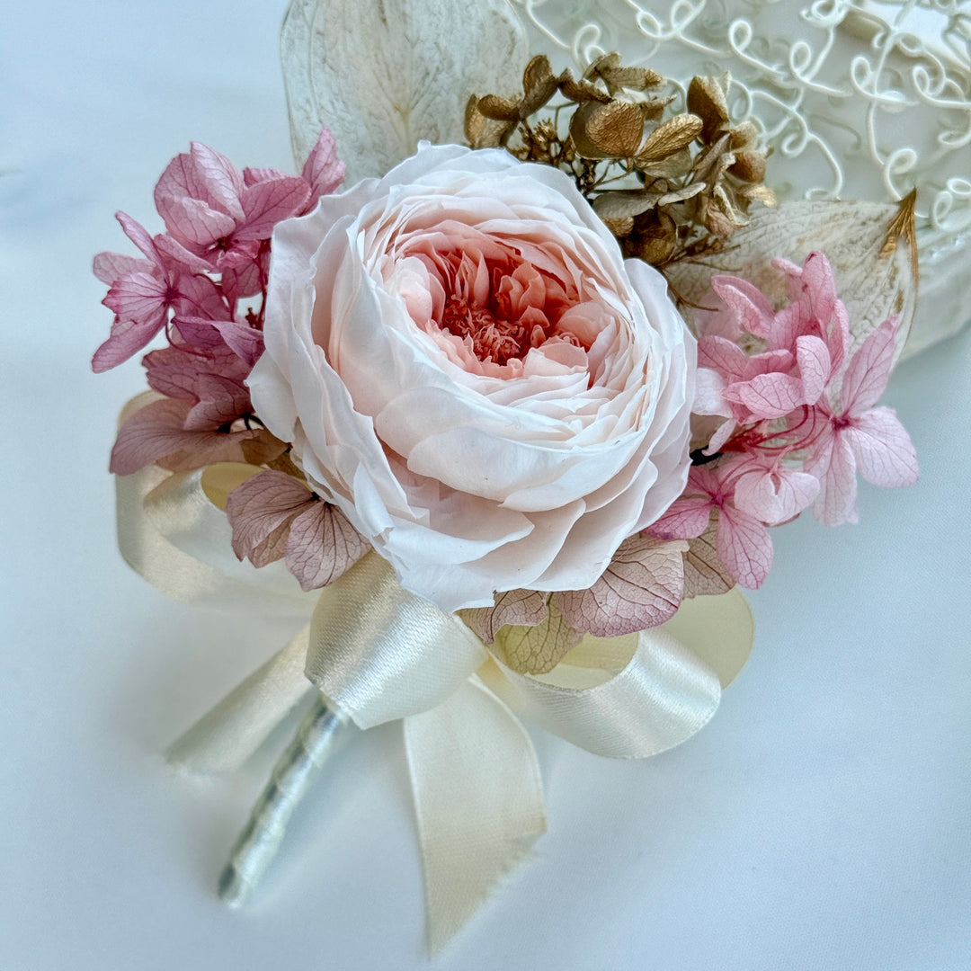 Romantic Garden Blush - Preserved Flower Boutonniere
