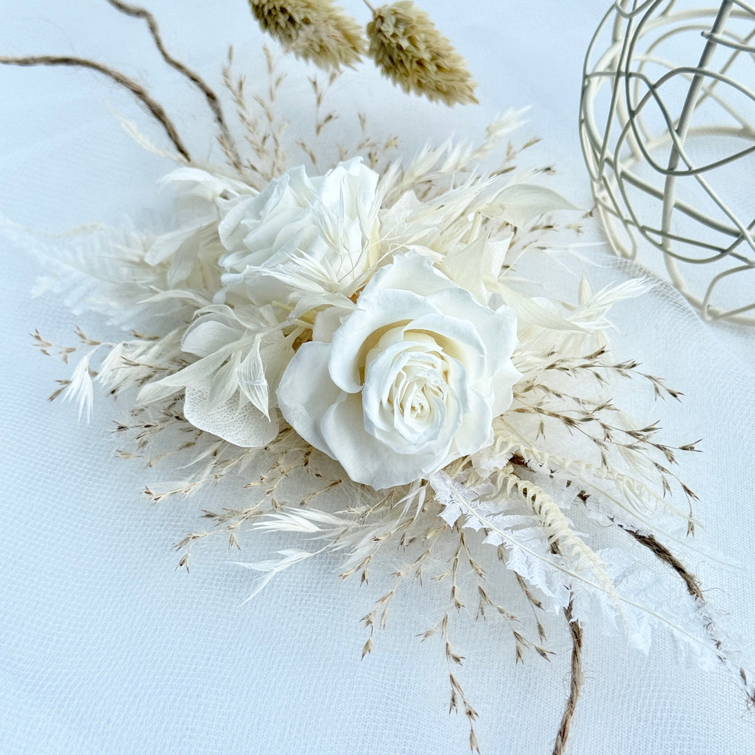 Boho Ivory – Preserved Flower Wrist Corsage