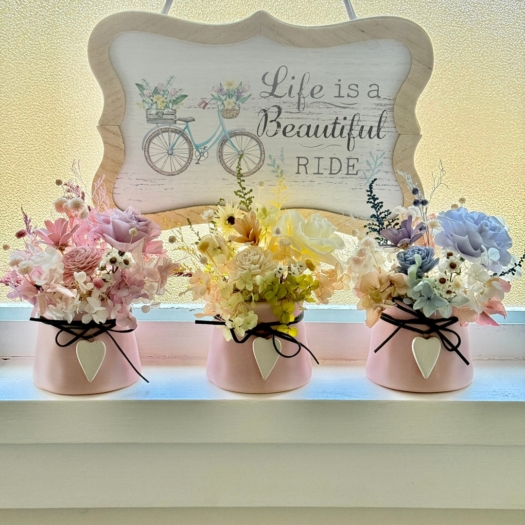 Heart & Bloom Preserved Flower Vase – Pastel Color Series