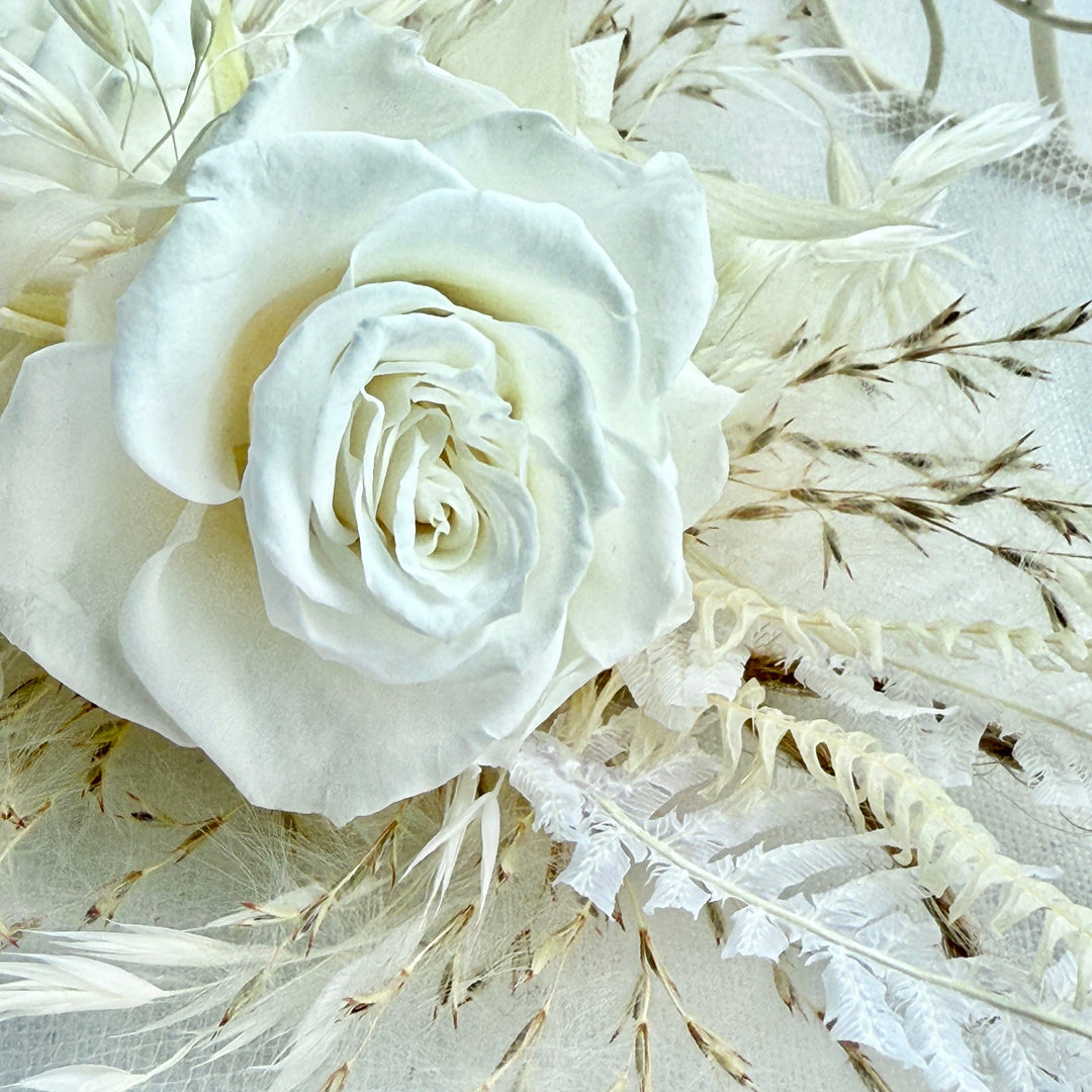 Boho Ivory – Preserved Flower Wrist Corsage