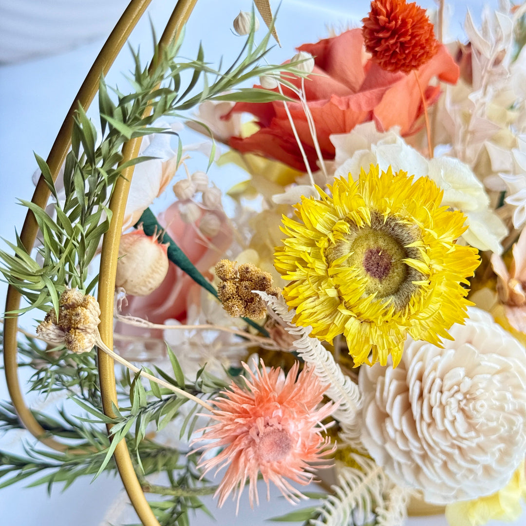 Golden Harmony Preserved Flower Gift – Circle Bloom Edition