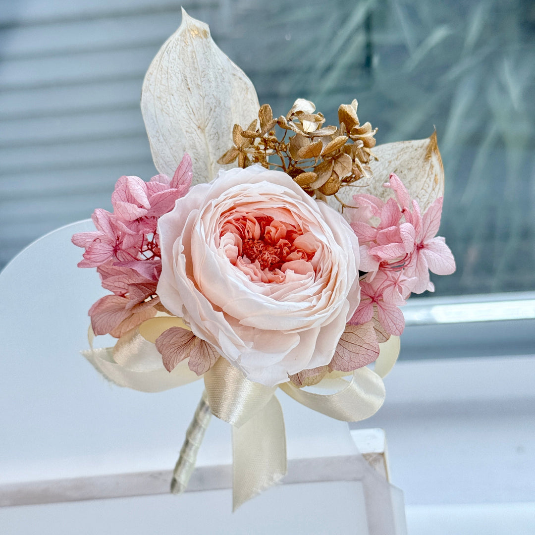 Romantic Garden Blush - Preserved Flower Boutonniere