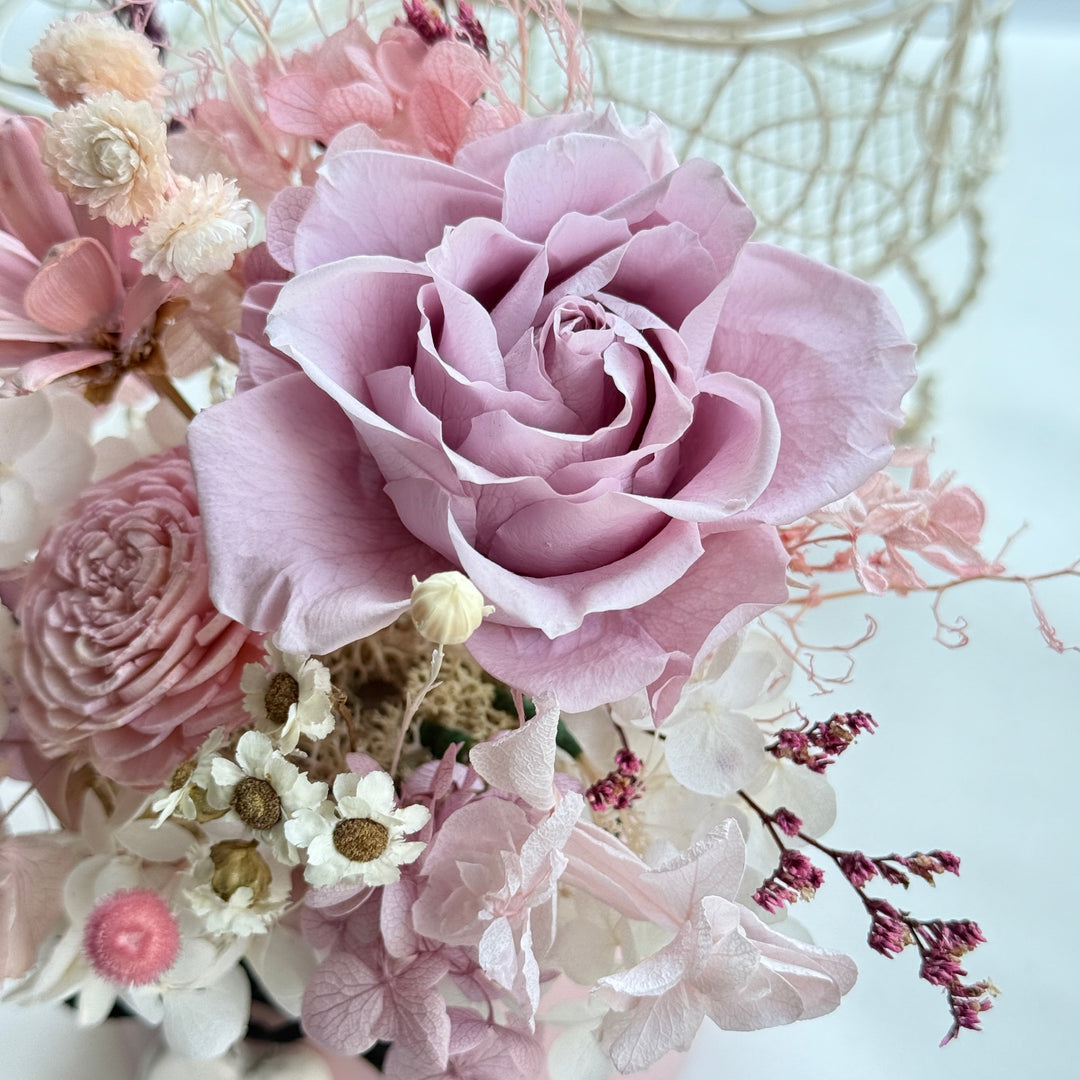 Heart & Bloom Preserved Flower Vase – Pastel Color Series