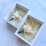 Load image into Gallery viewer, Boho Ivory - Preserved Flower Boutonniere