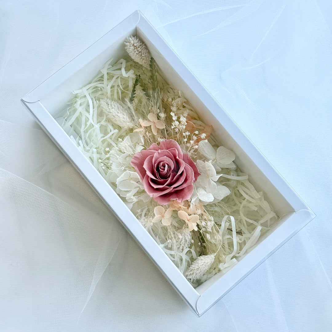Eternal Blush Elegance – Preserved Flower Wrist Corsage