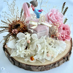 Load image into Gallery viewer, Kissing Promise – Preserved Flower Ring Holder