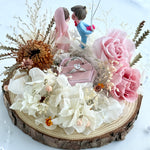 Load image into Gallery viewer, Kissing Promise – Preserved Flower Ring Holder