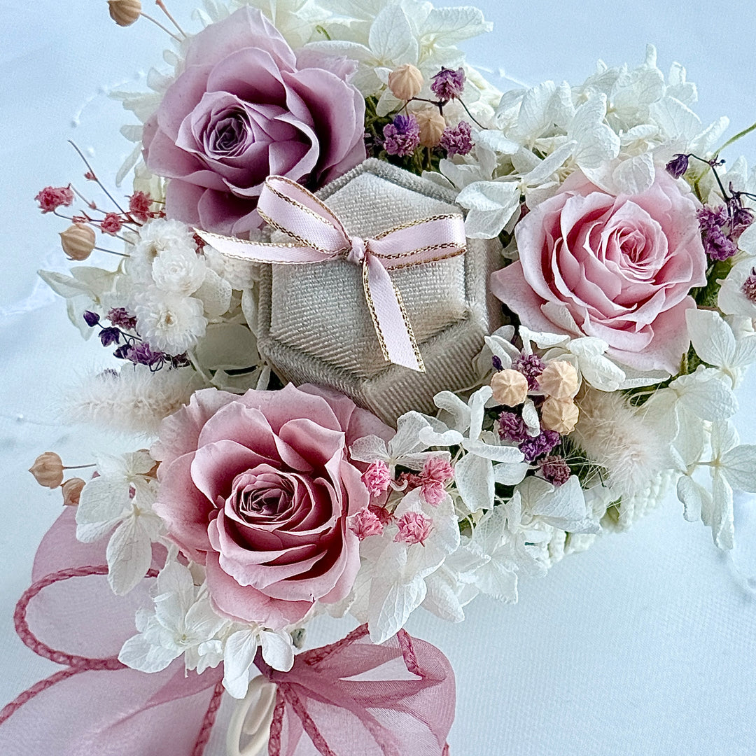 Blush Vows – Preserved Flower Ring Holder