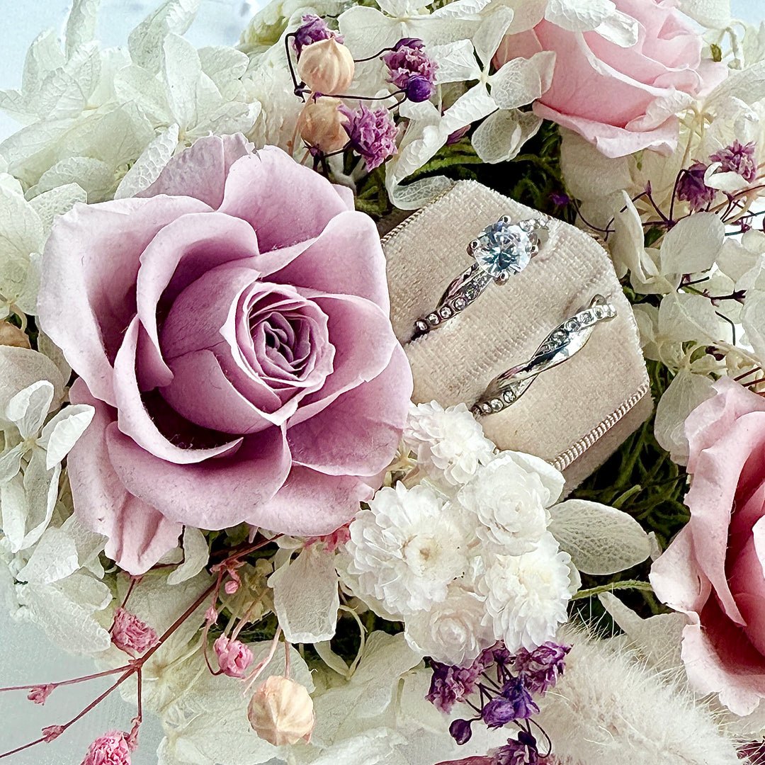 Blush Vows – Preserved Flower Ring Holder